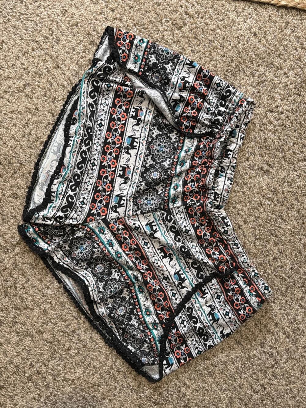 3 for $9 Elephant print pajama shorts M 3176